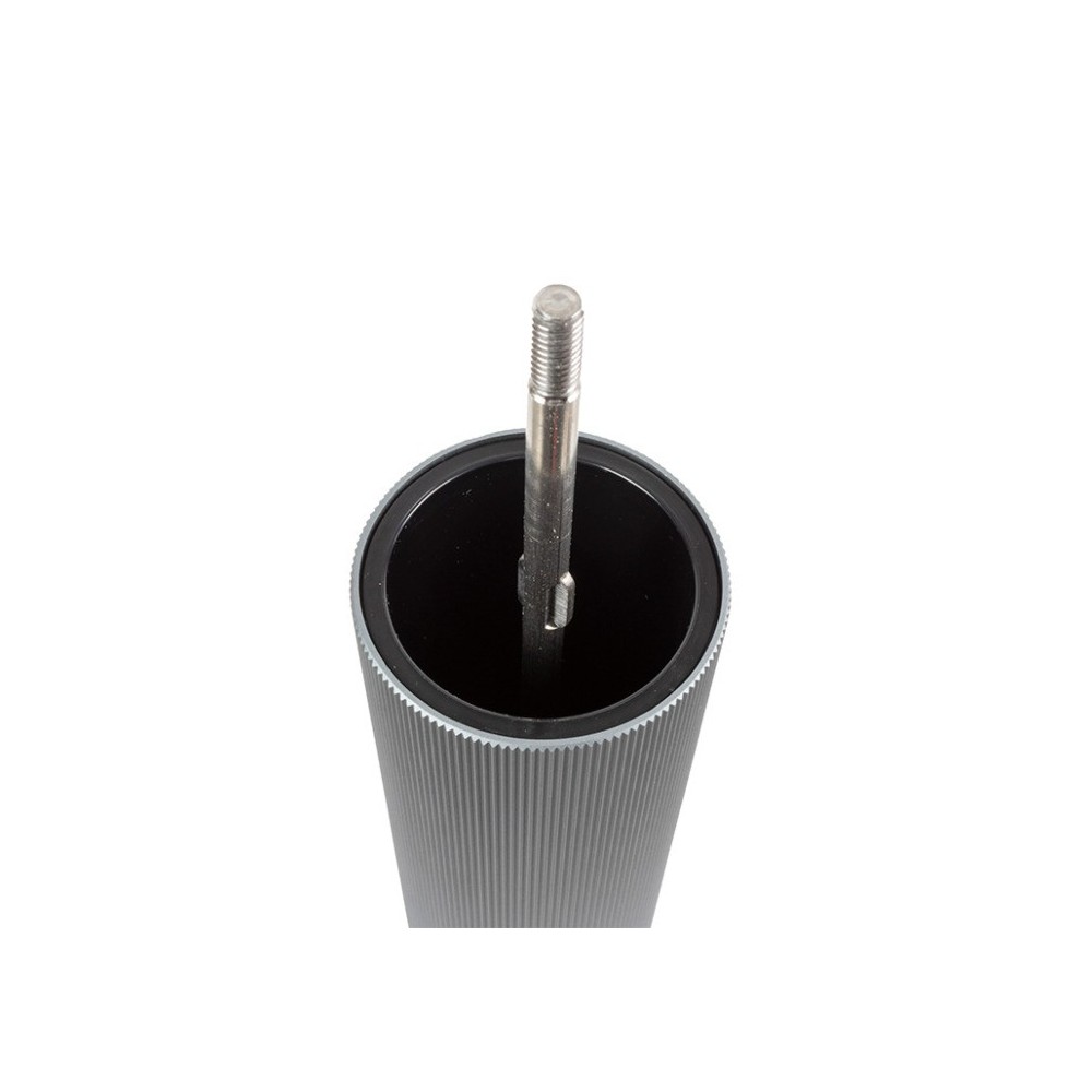 Moulin à poivre manuel Line – Bois et aluminium, carbone, 22 cm