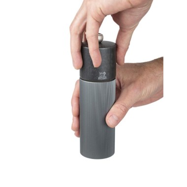 Moulin à sel manuel Line – Carbone, 18 cm