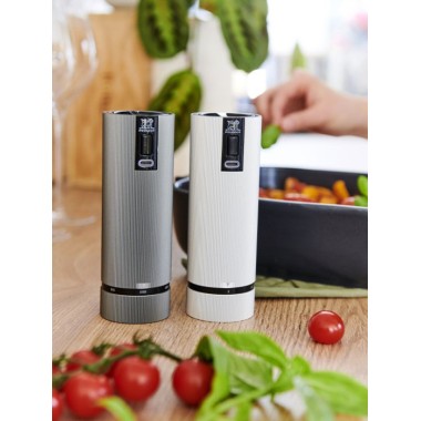 Coffret cadeau Line Electric – Duo de moulins à poivre et à sel électriques rechargeables, u’Select, carbone et aluminium, 15 cm