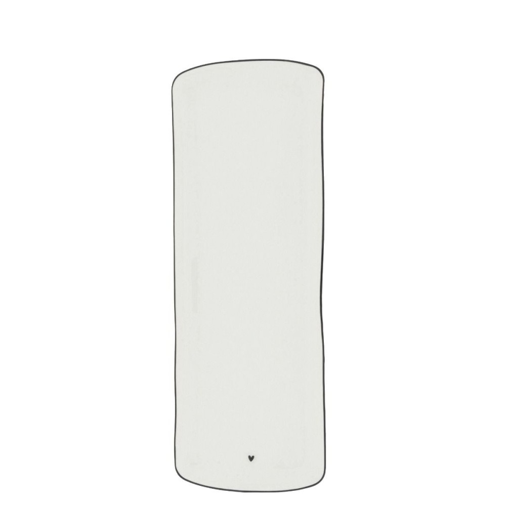 Assiette ovale Bastion Collection – Blanche avec cœur noir (35x13x2 cm) Assiette ovale Bastion Collection – Blanche avec cœur noir (35x13x2 cm)