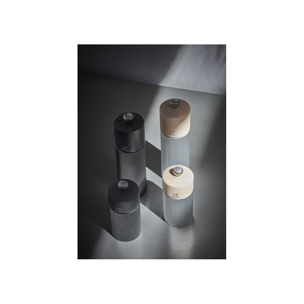 Moulin à sel manuel Line – Aluminium, 18 cm Moulin à sel manuel Line – Aluminium, 18 cm