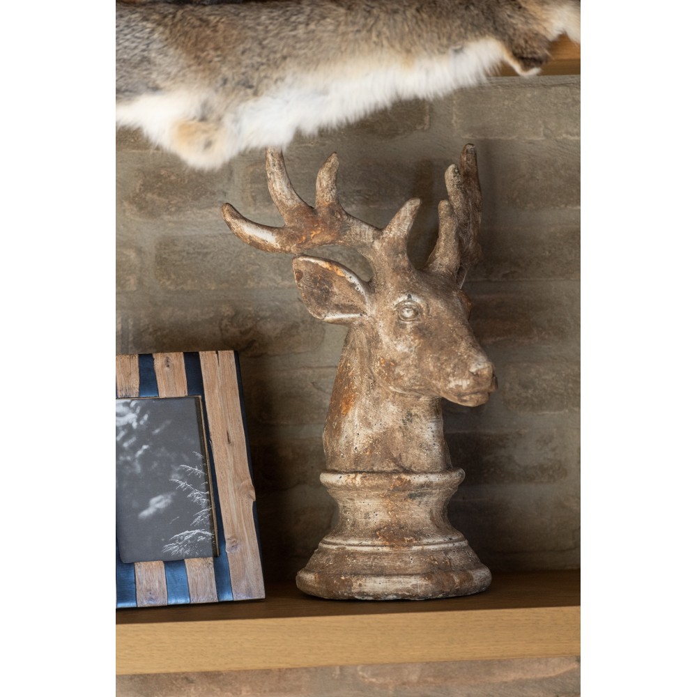 Cerf en polyrésine – Taupe, Large, 26×20,5×39.5 cm Cerf en polyrésine – Taupe, Large, 26×20,5×39.5 cm