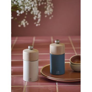 Moulin à poivre manuel Boréal 12cm - Bleu céleste - Peugeot Saveurs