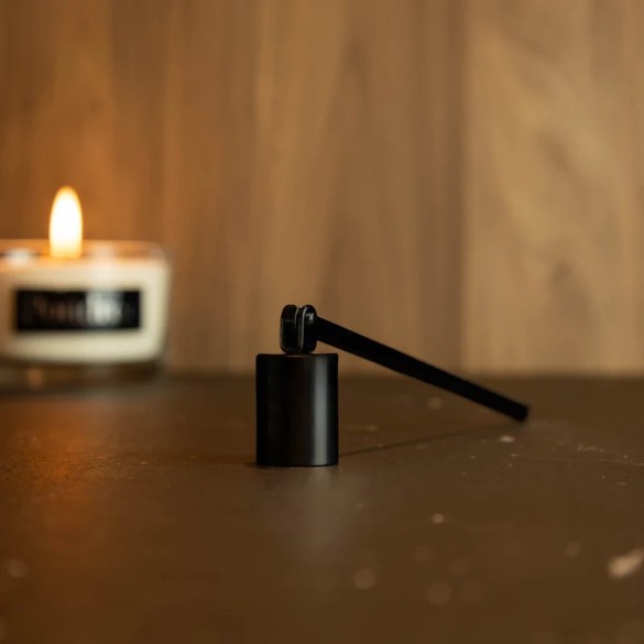 Eteignoir noir - Poudrée Paris