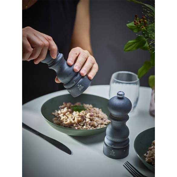 Moulin à poivre manuel Paris U'Select – Bois graphite, 15 cm